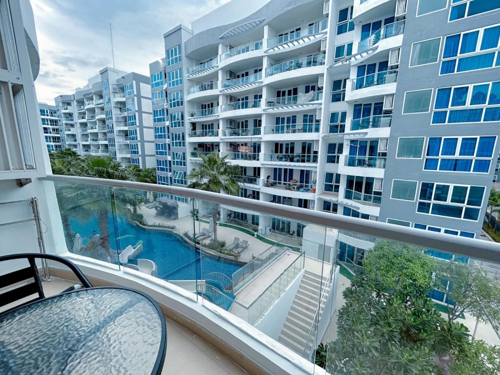 Grand Avenue Residence Condominium Pattaya Eksteriør billede