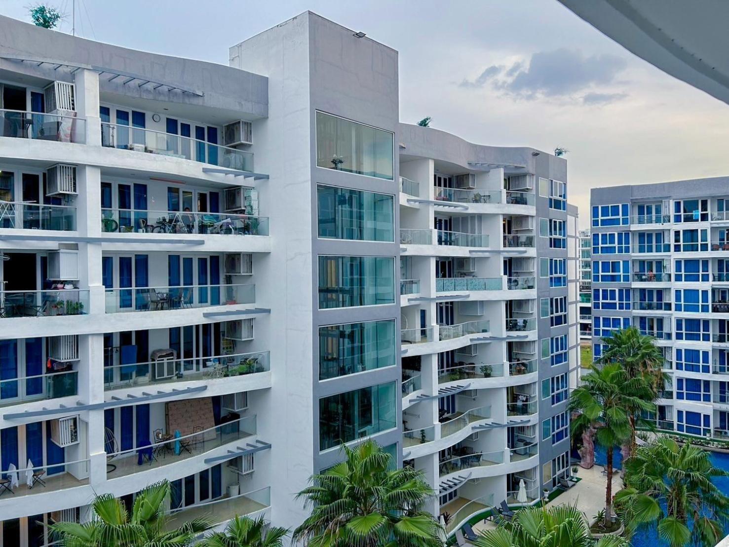 Grand Avenue Residence Condominium Pattaya Eksteriør billede