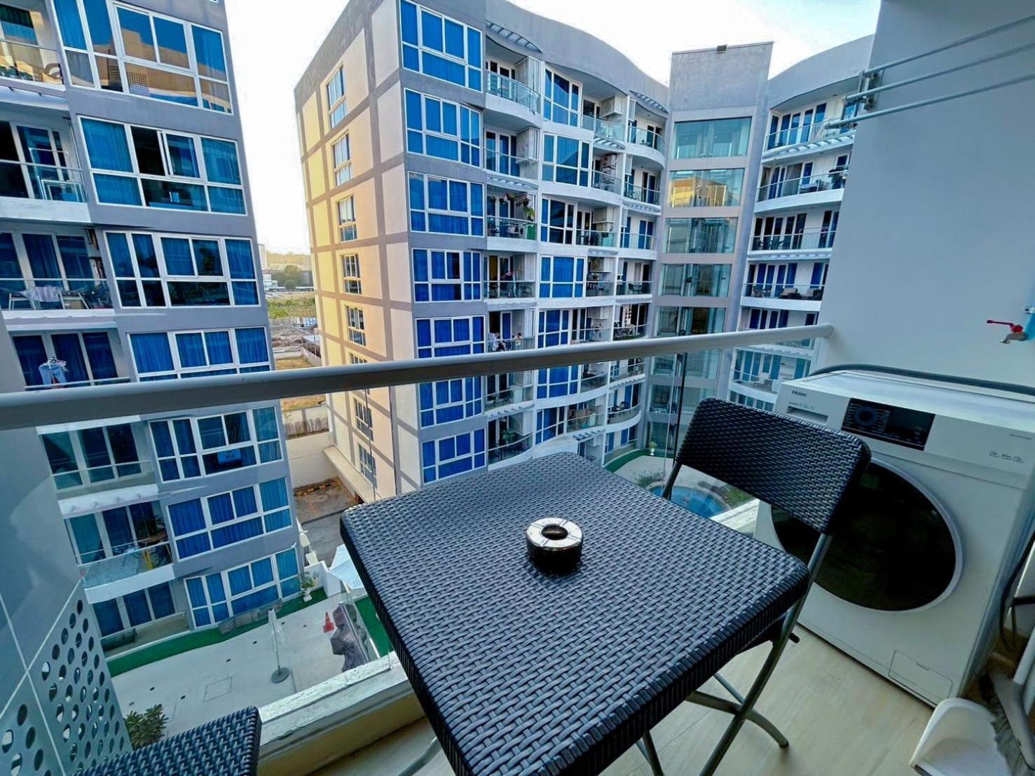 Grand Avenue Residence Condominium Pattaya Eksteriør billede
